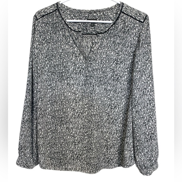 Talbots Opaque Lightweight Long Sleeve Tunic w Front Buttons - Picture 1 of 8